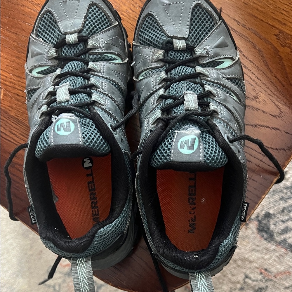 Merrell Silver and Black Outdoor Hiking Shoes